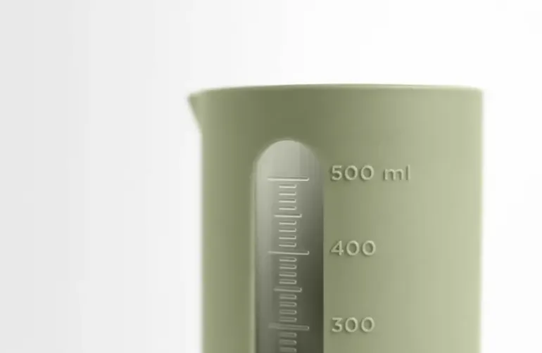 BLIM PLUS Dzbanek z miarką 0,5 l zielony