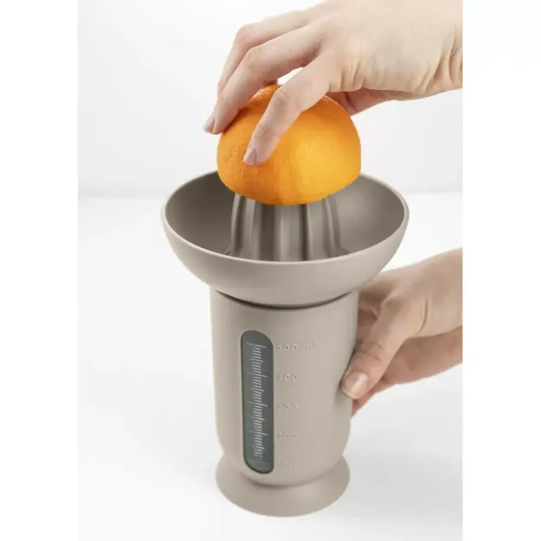 BLIM PLUS Wyciskarka do cytrusów z dzbankiem 0,5 l brązowa / produkt innowacyjny