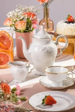 CHODZIEŻ FRYDERYKA ZŁOTA LINIA C236 Serwis kawowy 39 el / 12 osób / porcelana ecru