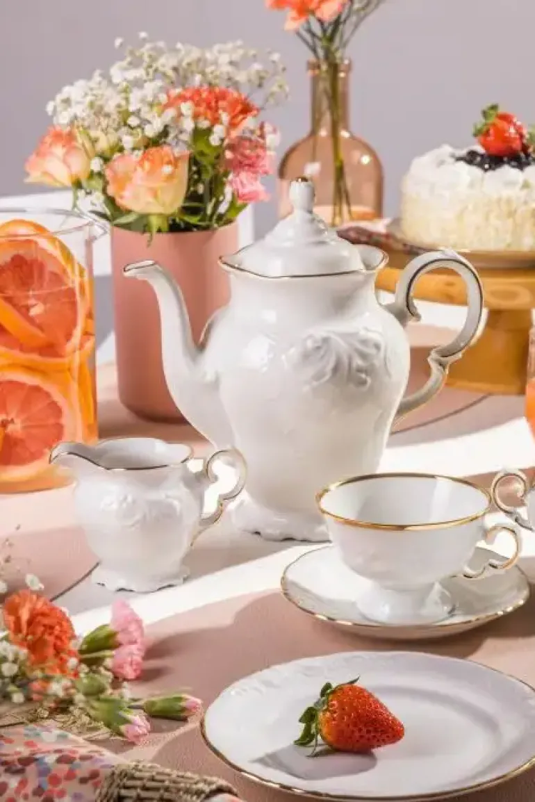 CHODZIEŻ FRYDERYKA ZŁOTA LINIA C236 Serwis kawowy 39 el / 12 osób / porcelana ecru