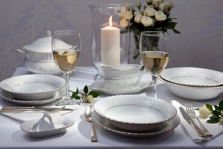 CHODZIEŻ IWONA B014 ZŁOTA LINIA Zestaw obiadowy 36 el / 12 osób / porcelana