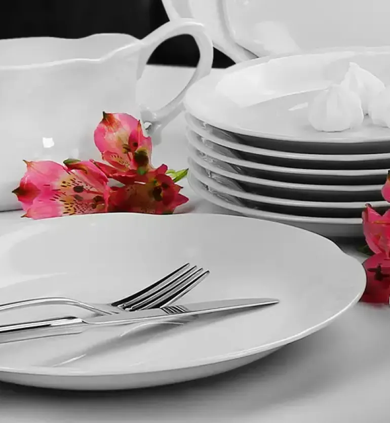 CHODZIEŻ KAMELIA C000 BIAŁA Serwis obiadowy 44 el / 12 osób / porcelana