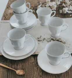CHODZIEŻ MARIA TERESA C001 BIAŁA Filiżanka 210 ml ze spodkiem / porcelana