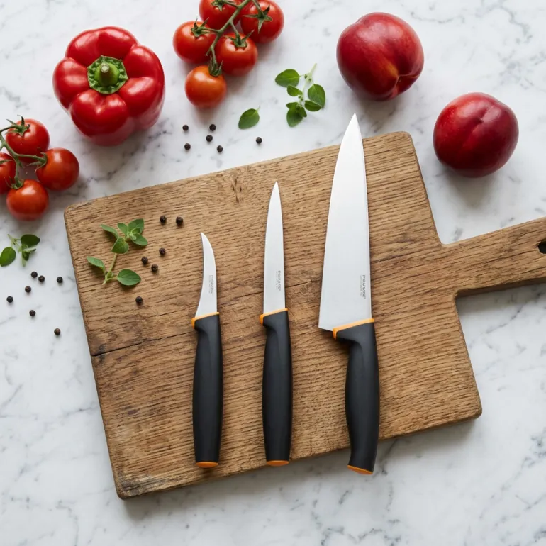 FISKARS CONTROL+ Zestaw 3 noży kuchennych COOK'S SET + Ostrzałka 3w1 uniwersalna / japońska stal nierdzewna