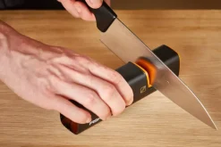 FISKARS EDGE Ostrzałka do noży Roll-Sharp / Rękojeść Softgrip