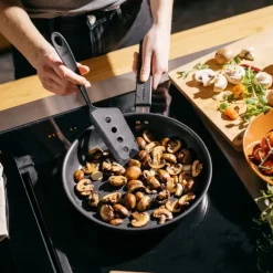 FISKARS ESSENTIAL 1065595 Szpatułka 28 cm / tworzywo sztuczne