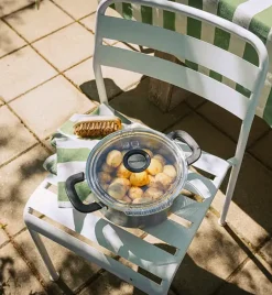 FISKARS FUNCTIONAL FORM 1072316 Garnek 3 l z pokrywką / stal nierdzewna