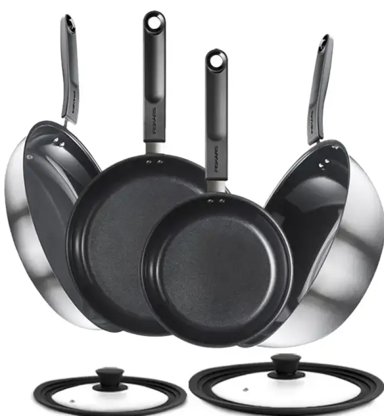 FISKARS FUNCTIONAL FORM Komplet patelni 20, 24, 28 cm + pokrywki silikonowe TADAR + Wok / powłoka Ceratec™