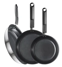 FISKARS FUNCTIONAL FORM Komplet patelni 20, 24, 28 cm / powłoka Ceratec™