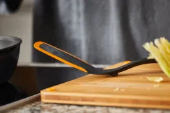 FISKARS FUNCTIONAL FORM 1027307 Mały zestaw kuchenny (łyżka + szpatułka)