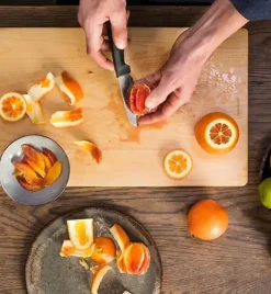FISKARS HARD EDGE 1051777 Nóż do obierania 9 cm / lita stal nierdzewna
