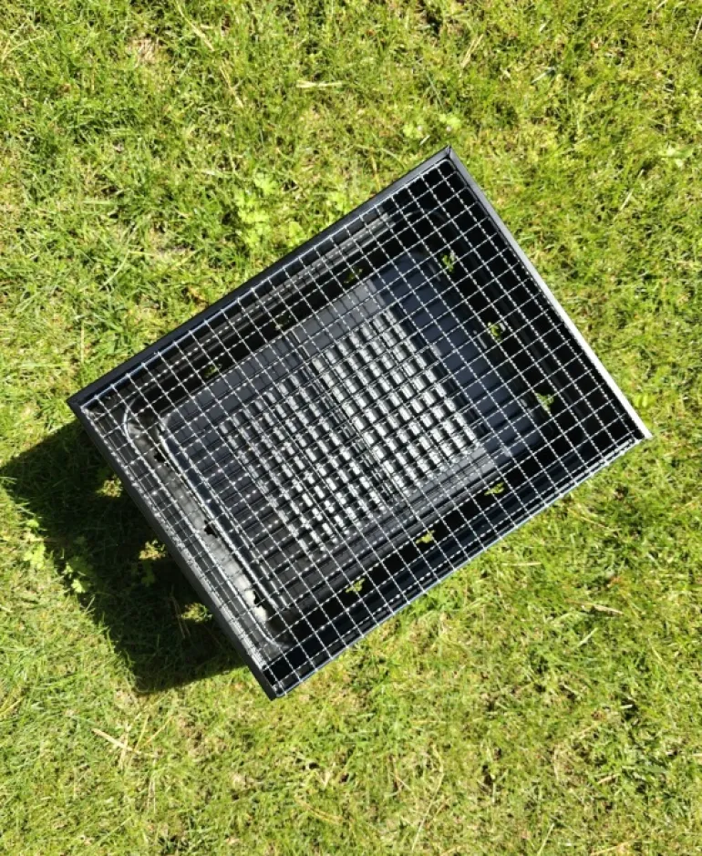 HAGE Grill przenośny węglowy kompaktowy 35x27x20 cm w walizce stalowy