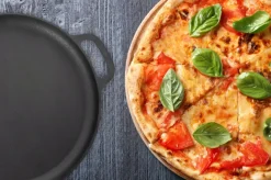 HAGE Patelnia forma na grilla ognisko do pizzy 30 cm / żeliwo