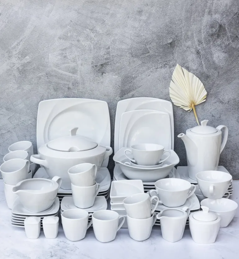 LUBIANA CELEBRATION Serwis obiadowo-kawowy 220 el / 24 os / porcelana
