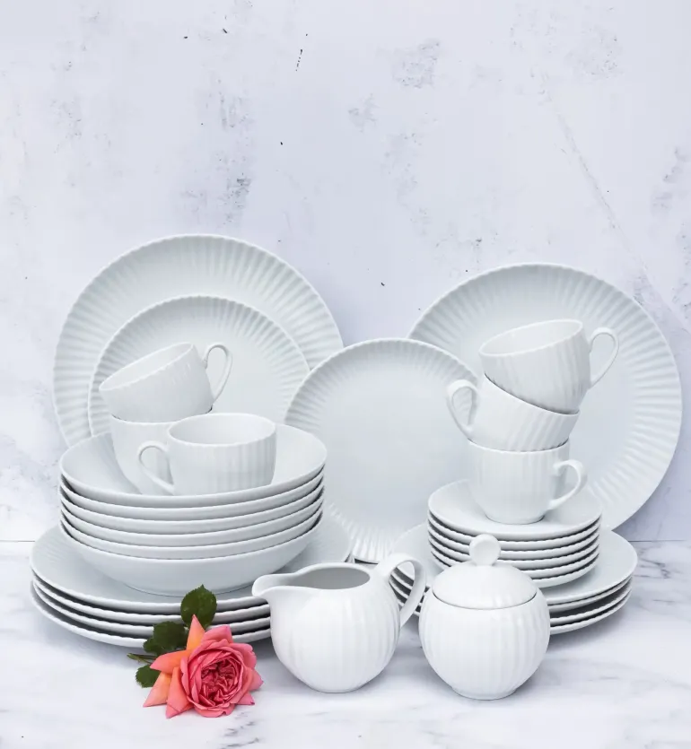 LUBIANA DAISY Serwis obiadowo - kawowy 12 osób / 64 elementy | biała porcelana