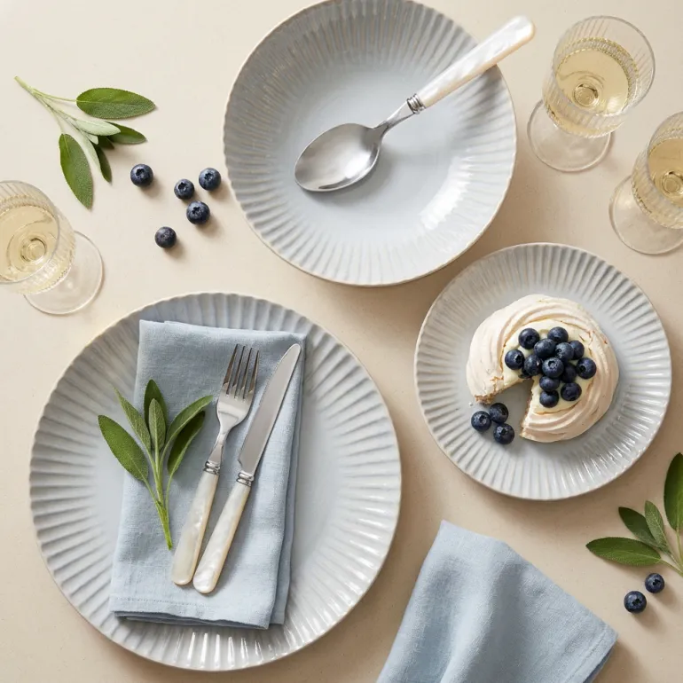 LUBIANA DAISY STONEWARE PERŁOWY | Serwis obiadowy 36 elementów dla 12 osób | kolor błękitny