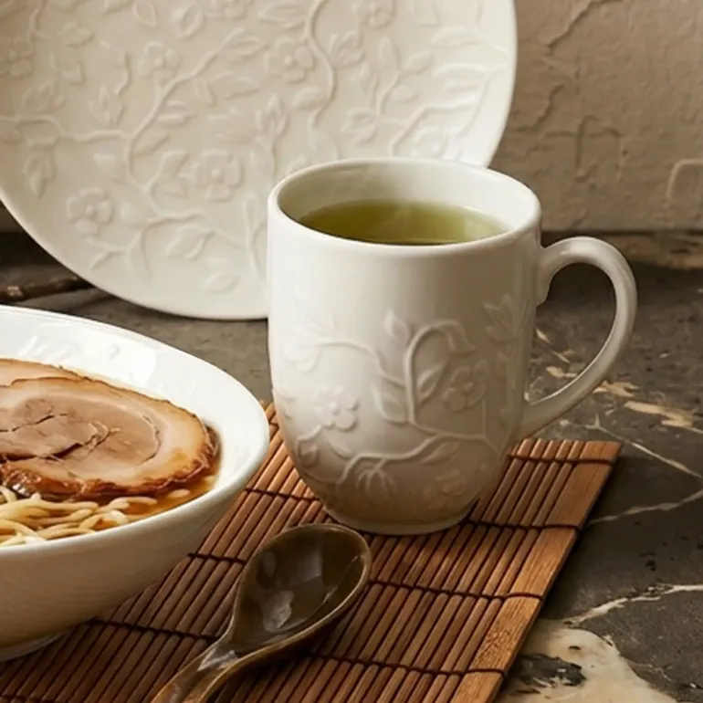 LUBIANA HANAMI KE KREMOWY Serwis obiadowy z kubkiem 72 el 18 os / zdobiona porcelana luz