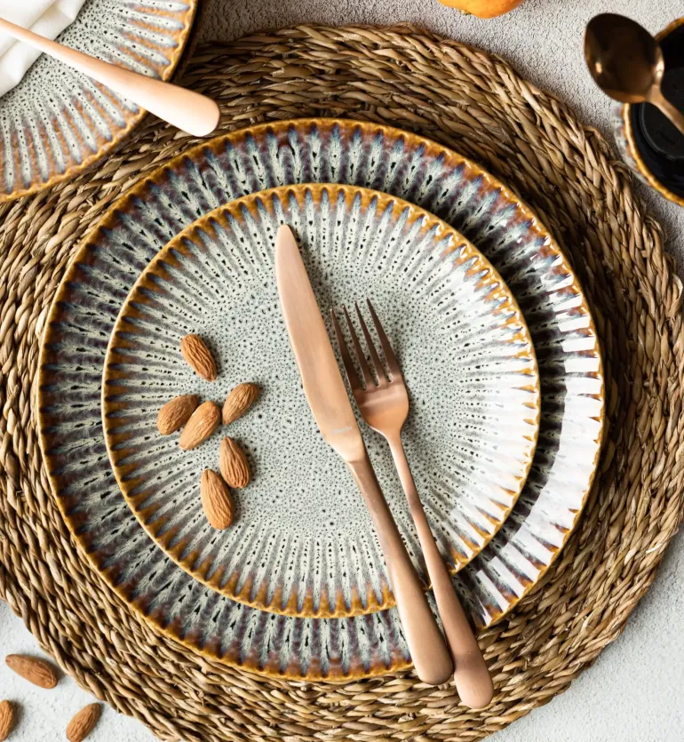 LUBIANA STONEWARE CERAMIKA / METEOR DESERT / Serwis obiadowy 72 elementy dla 24 osób / odcień piaskowo-niebieski