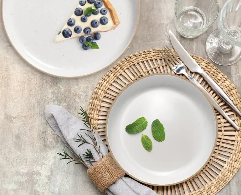 MG HOME | ZESTAW OBIADOWO KAWOWY Z KAMIONKI ARTENA WHITE 20 EL / 4 OS