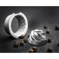 PEUGEOT BISTRO NATURE BLACK Młynek do pieprzu 10 cm / drewno bukowe