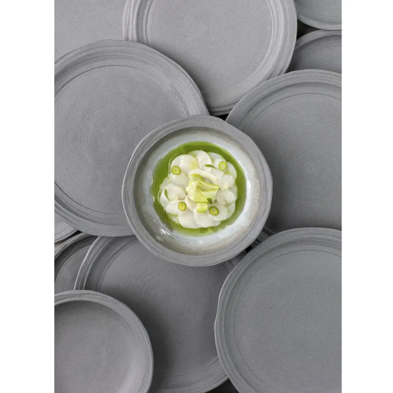 REVOL No.W Talerz płaski 28,5 cm szary / glina ceramiczna