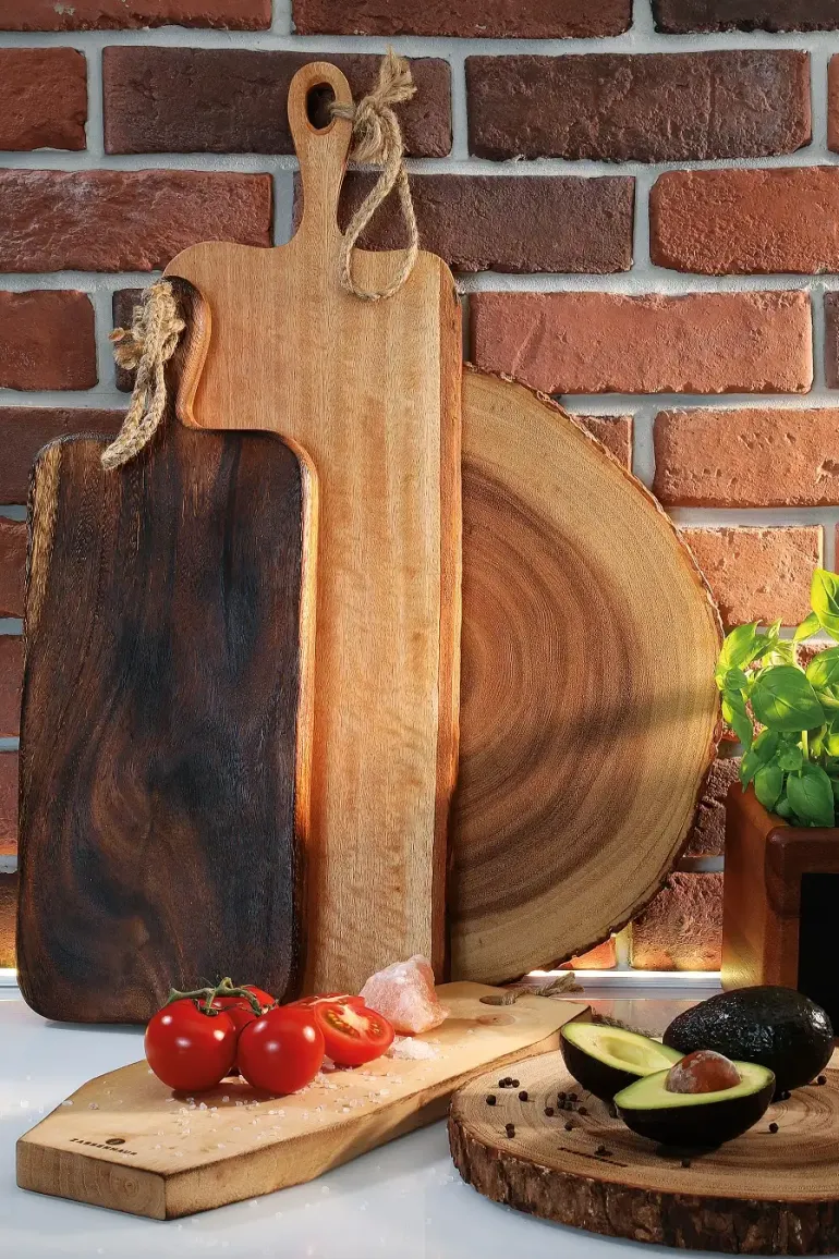 WYPRZEDAŻ! ZASSENHAUS Deska do serwowania z rączką z drewna mango 46x19x2,5 cm / FreeForm
