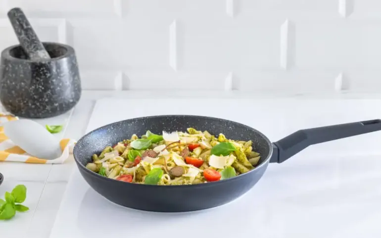 ZWIEGER FORTE Patelnia aluminiowa 26 cm / powłoka granitowa PFLUON / indukcja